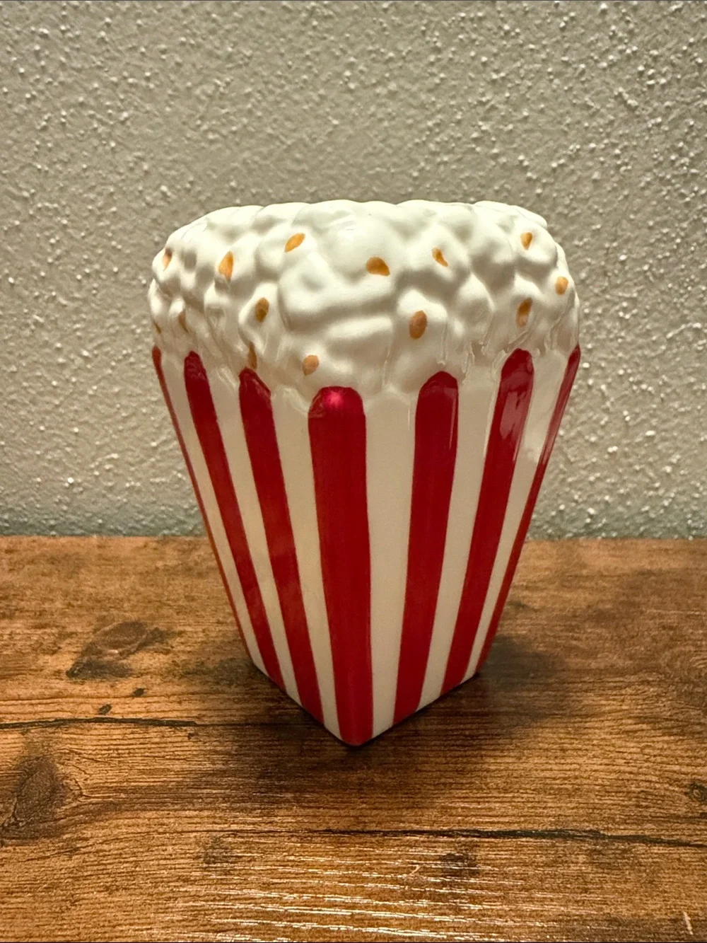Mini Popcorn Stripe Decorative Vase – Red, White & Gold Accent